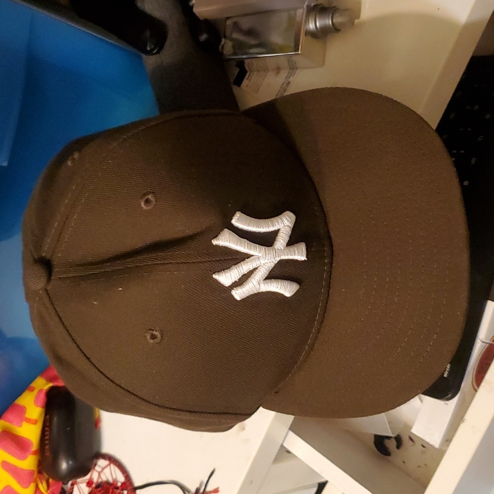 NEW ERA 51FIFTY Cap Brown White NY Baseball Hat Size 7 1/4 Genuin Merchandise - Picture 8 of 10